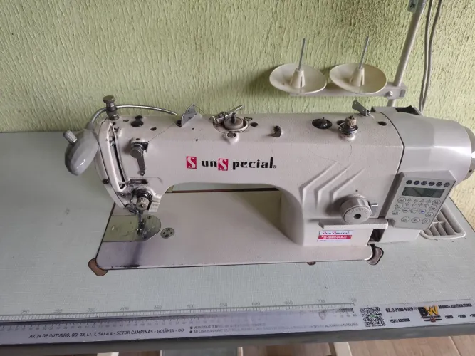 Vende uma máquina reta