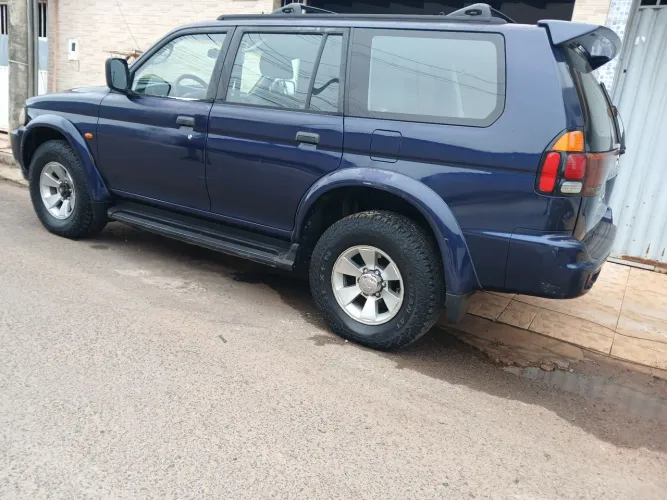 Mitsubishi Pajero Sport 3.0 4X4 V6 Mec./aut. 2000