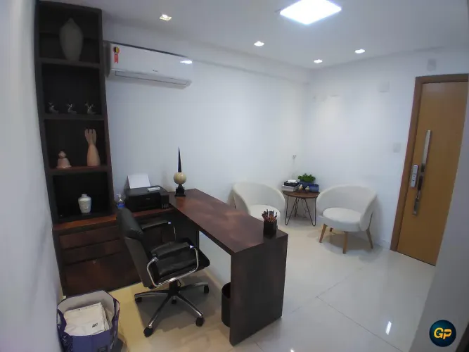 Sala Comercial Mobiliada 30m² Bairro São João Aluguel Edifício Multiplace REF: 2701