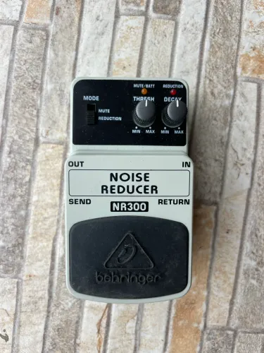 Pedal Noise Reducer NR 300 Behringer