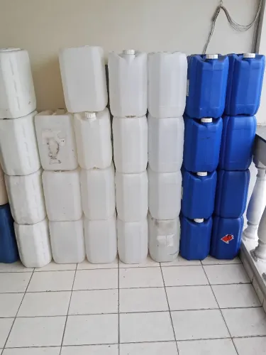 Galões de 20 litros
