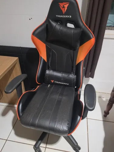 Cadeira gamer Thunderbird x3