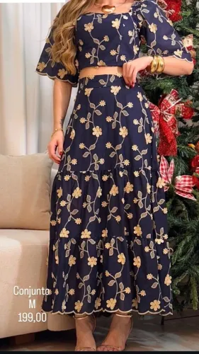 Conjunto de saia semi nova 