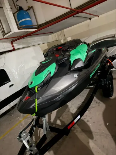 Jet ski seadoo SE 170