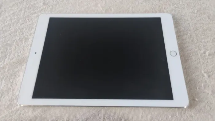 Apple iPad Pro 9.7-inch A1673