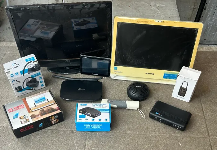 Lote de eletrônicos
