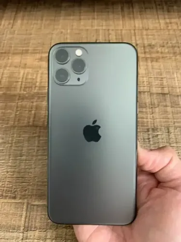 iPhone 11 Pro Max 64GB Preto Seminovo 92% Msg (Bat / Tela) // Retirada na Savassi