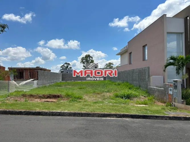 Terreno à venda no Condomínio Vita Verdi em Valinhos