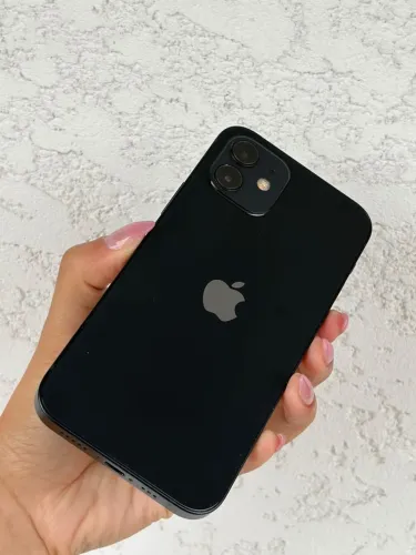 VENDO IPHONE 12