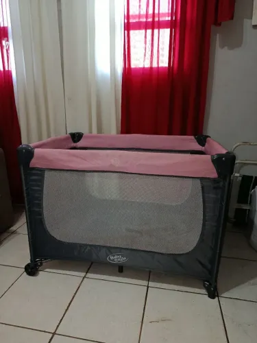 Mini berço chiqueirinho completo com colchão ninho redutor e mosqueteiro