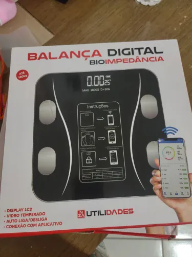 Balança digital com aplicativo e suporte 180kg