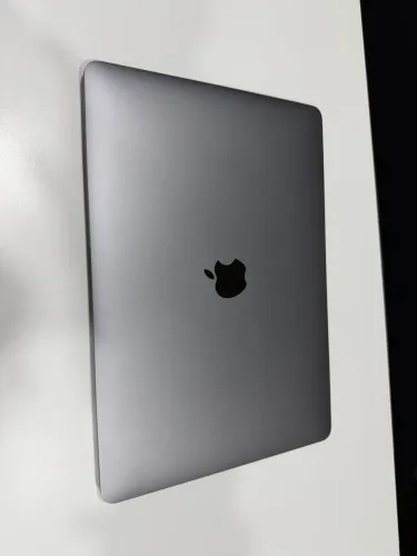 MacBook M1