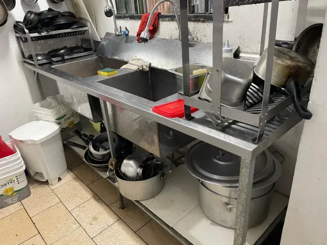 Mesa de inox Cuba dupla 