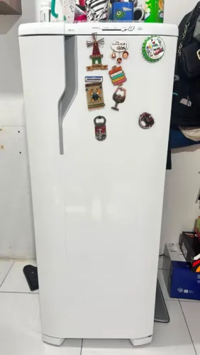 Geladeira novinha 