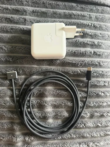 Carregador Macbook Original com adaptador brasileiro