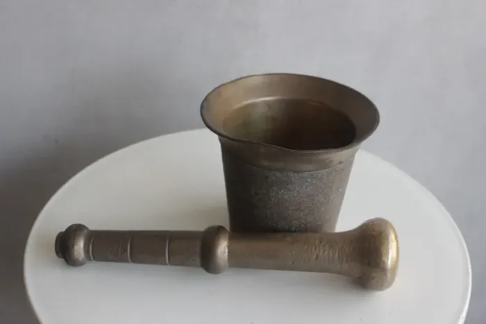 Pilão almofariz em bronze