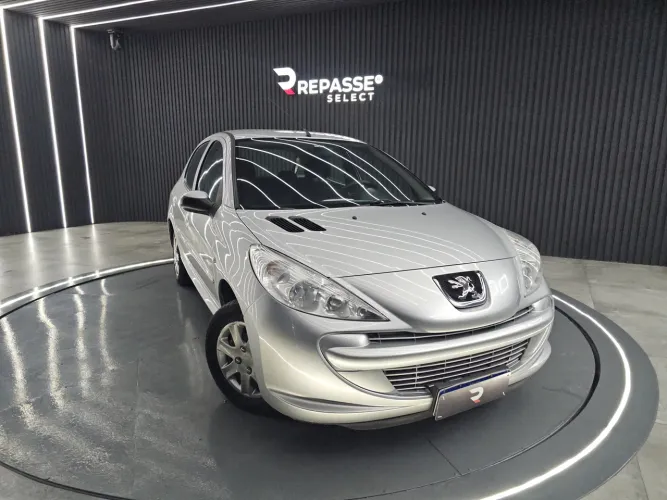 Peugeot 207 XR 1.4 Flex 8V 5P 2013