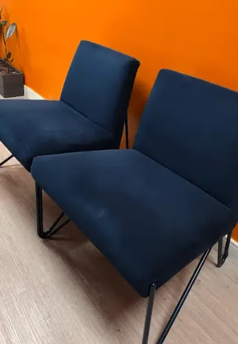 PAR DE POLTRONAS LEANING AZUL - TOK&STOK