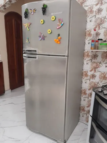 Geladeira continental 480L, em ótimo estado