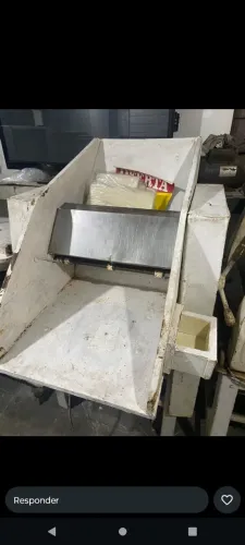 Lote de máquinarios masseira , cilindro com dois motores , forno , mesa de inox e etc...