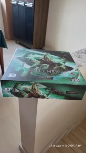 The Witcher: Old World Deluxe + Kickstarter Expansion + Moedas de Metal