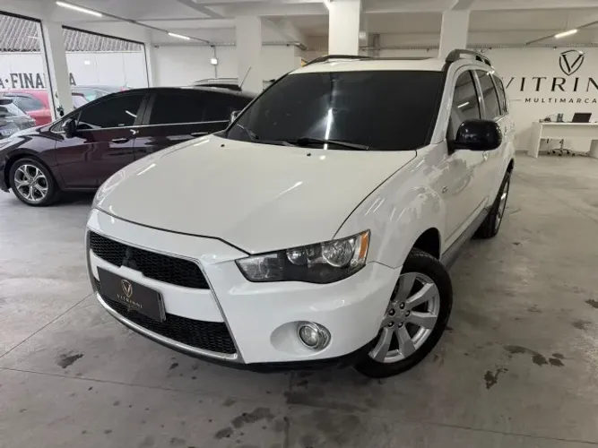 Mitsubishi Outlander 2.0 16V 160cv Aut. 2013