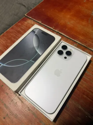 Vendo Iphone 16 Pro Max 256gb