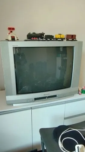 TV tubo Panasonic 29 polegadas funcionando
