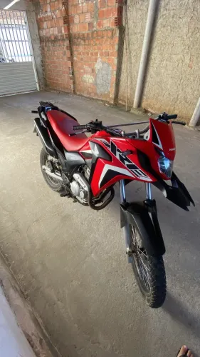 Xre 300 vendo ou troco pra jogo