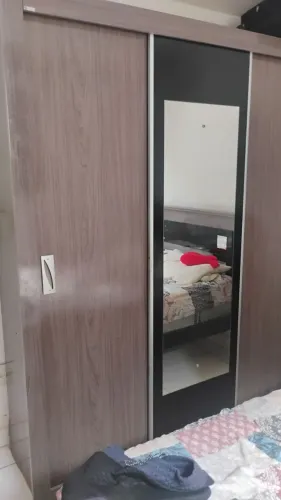 Guarda roupa de casal loppas