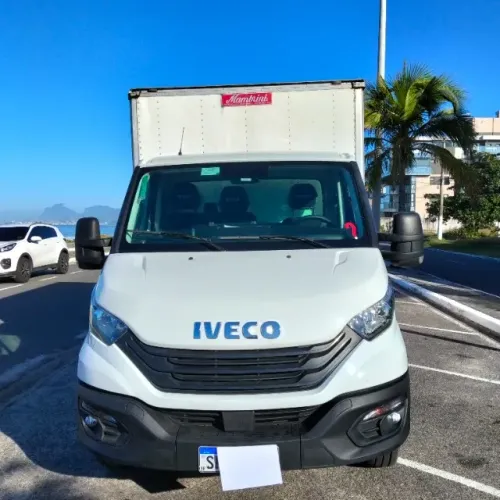 Iveco Daily 45cs baú