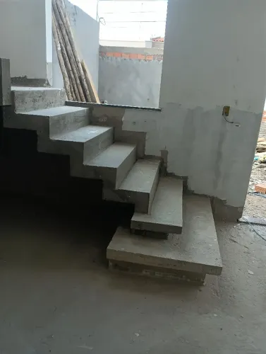 Pedreiro profissional disponível, PROMOÇÃO EM ESCADAS