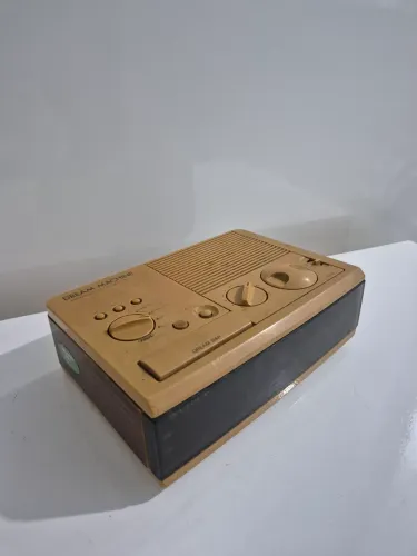 Rádio Relógio Vintage Sony Dream Machine - Colecionador