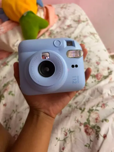 Câmera Instantânea Fujifilm Instax Mini 12 + Case Original + Filme Lacrado
