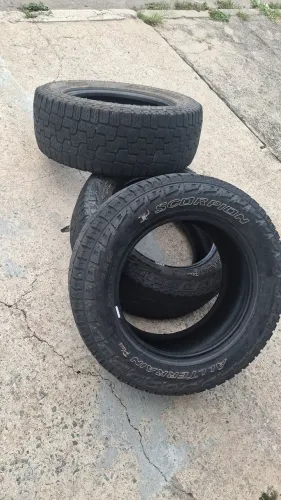 Pneus Scorpion de 265/60R18 110H