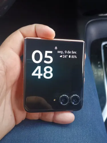 Razr 50 Ultra 512/12gb