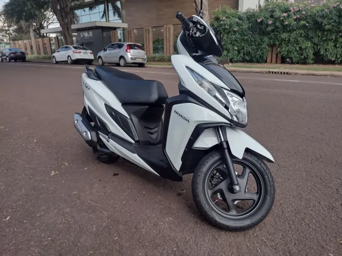Vendo ou troco Honda Elite 2026 R$ 15.900.00