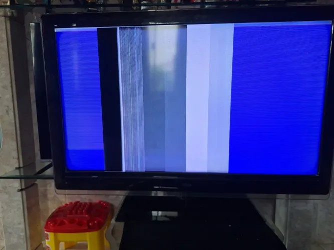 Tv para retirar pecas no estado 150,00