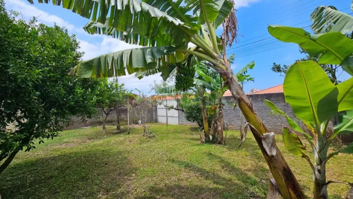 Terreno de 360 m² no Carianos