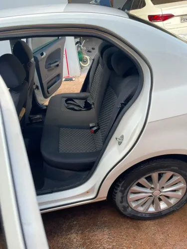 Volkswagen Voyage Comf/highli. 1.6 MI T.flex 8V 4P 2015