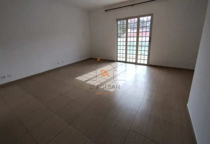 Casa de condomínio para alugar no bairro Vila Albertina com 140 m² e 4 quartos.