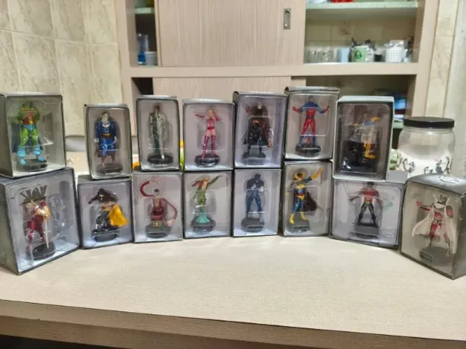 Miniaturas DC Comics  - Complete sua coleção - Eaglemoss - Leia o anúncio