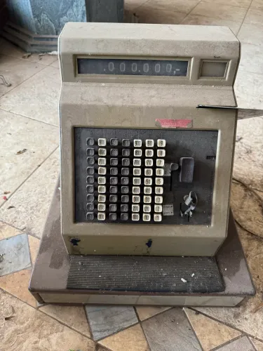 Registradora antiga comercial
