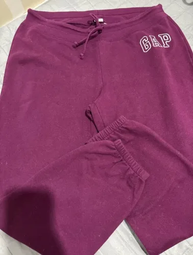 Calça Jogger de Moletom Roxo Gap