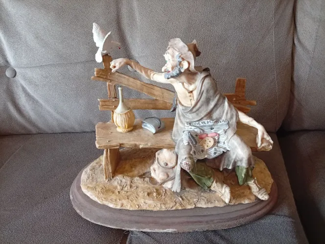 Antiga Escultura Italiana em Resina