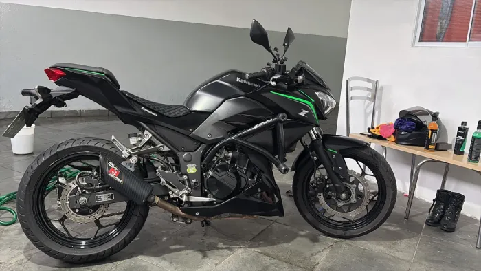 Z300 2019 ABS - Está como nova, sem detalhes