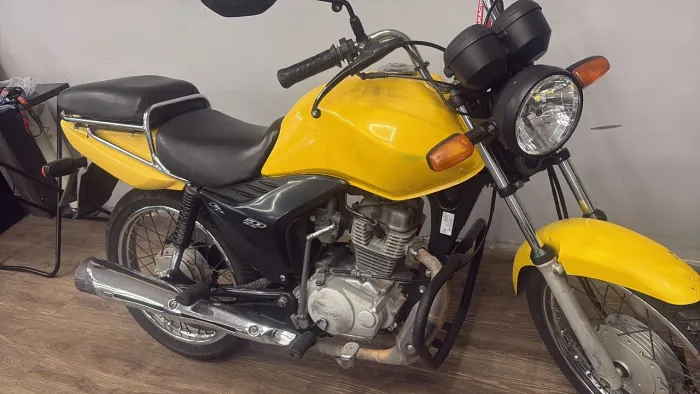 Honda Cargo 125 2013 , troco e financio