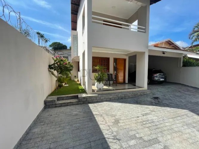 Casa à venda em Nova Campinas, Campinas.