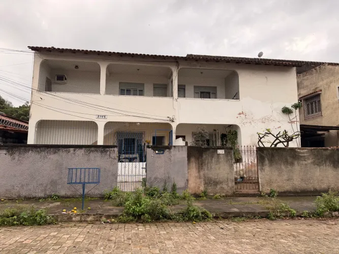 Vendo 2 apartamentos (andar de cima)