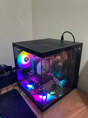 Pc gamer semi-novo